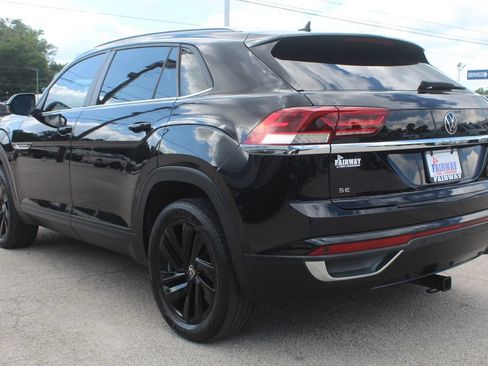 Used 2020 Volkswagen Atlas Cross Sport SE FWD image 9