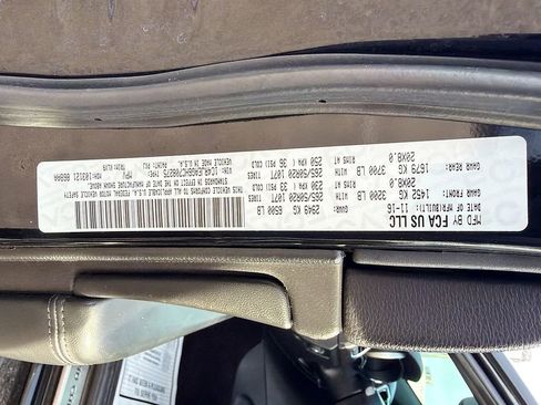 Used 2017 Jeep Grand Cherokee Altitude image 44