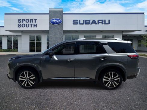 Used 2024 Nissan Pathfinder Platinum AWD/4WD image 7