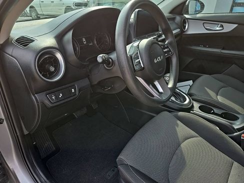 Used 2024 Kia Forte LXS w/ LXS Technology Package FWD image 32