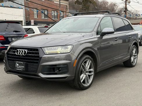 Used 2018 Audi Q7 3.0T Prestige w/ Prestige Package image 4