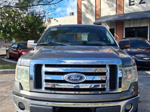 Used 2010 Ford F150 XLT image 3