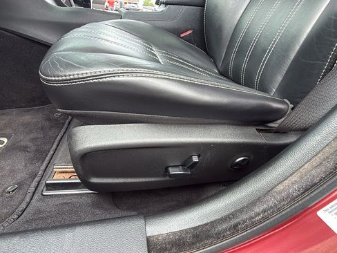 Used 2014 Chrysler 300 S AWD/4WD image 22