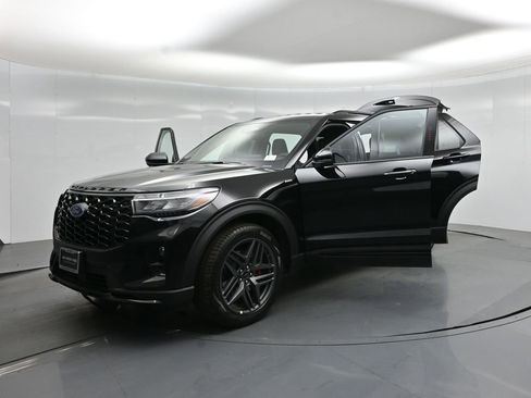 New 2026 Ford Explorer ST-Line RWD image 30