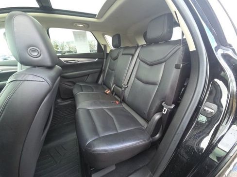 Used 2017 Cadillac XT5 Luxury w/ Driver Awareness Package image 19