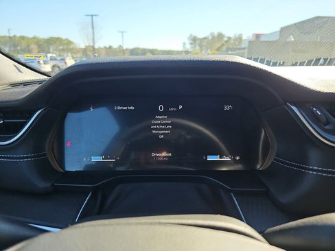 Used 2025 Jeep Grand Cherokee Laredo X w/ Trailer Tow Package image 19