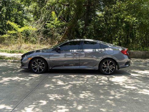 Used 2020 Honda Civic Sport image 6