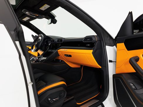 Used 2024 Lamborghini Urus S image 35