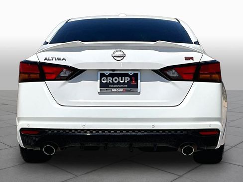 Certified 2024 Nissan Altima 2.5 SR w/ SR Premium Package FWD image 5