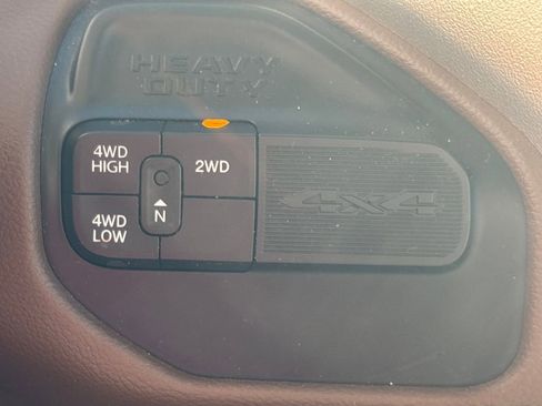 Used 2020 RAM 2500 Laramie w/ Protection Group image 14