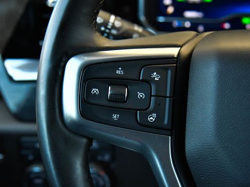 Used 2025 Chevrolet Silverado 2500 LT image 34