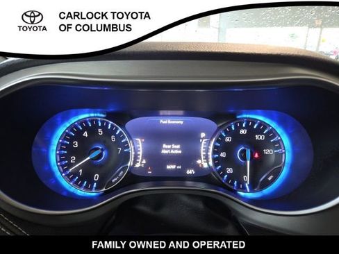 Used 2023 Chrysler Pacifica Limited w/ Uconnect Theater Family Group AWD/4WD image 25