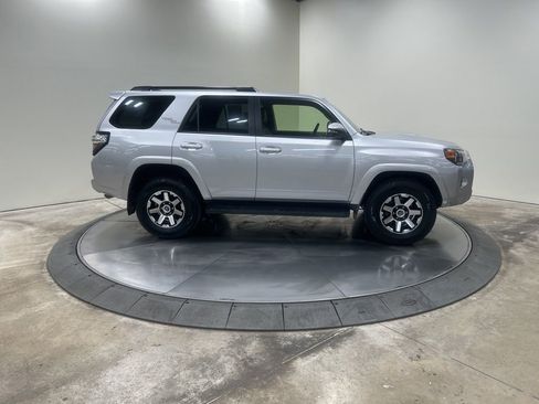Used 2024 Toyota 4Runner TRD Off-Road Premium image 5