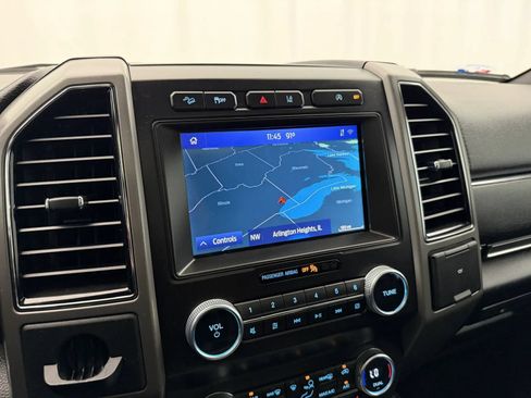 Used 2020 Ford Expedition XLT w/ Equipment Group 202A AWD/4WD image 27