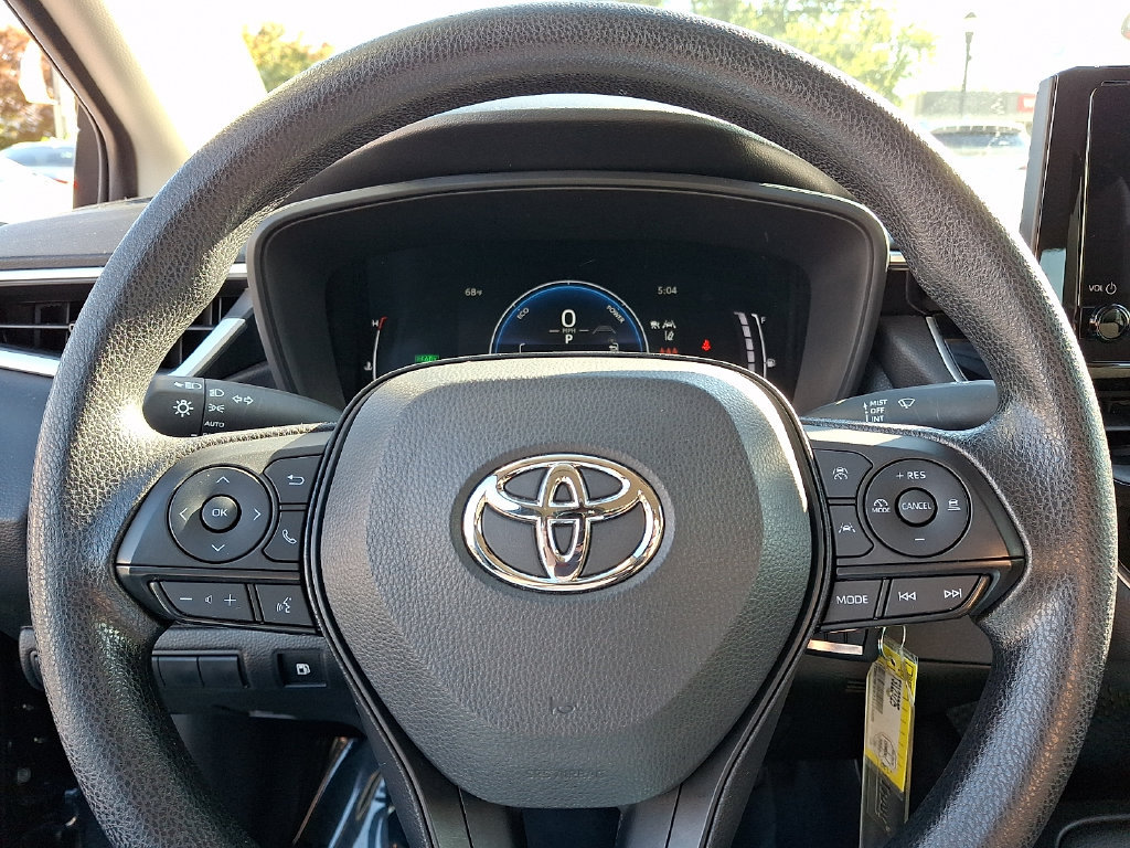 Certified 2026 Toyota Corolla LE FWD image 23