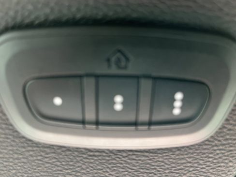 Used 2021 Jeep Wrangler Unlimited Sahara AWD/4WD image 13