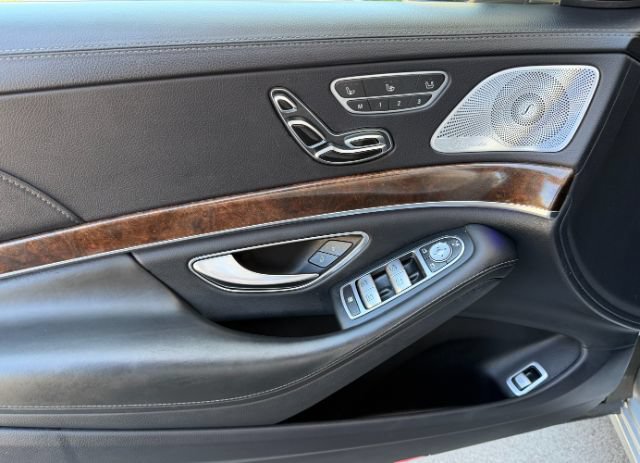 Used 2018 Mercedes-Benz S 560 4MATIC Sedan image 30
