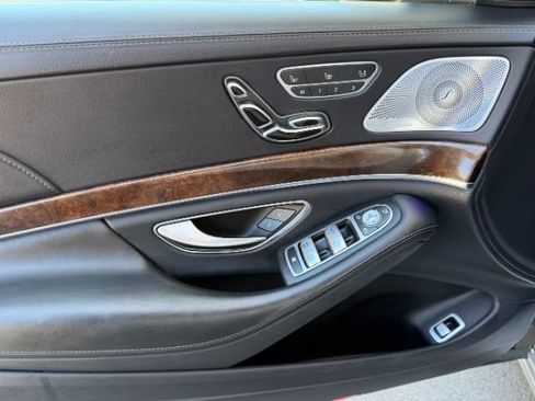 Used 2018 Mercedes-Benz S 560 4MATIC Sedan image 30