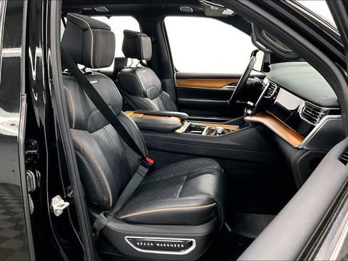 Used 2024 Jeep Grand Wagoneer Series III w/ Rear-Seat Entertainment Group image 8