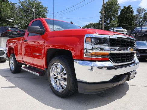 Used 2018 Chevrolet Silverado 1500 LS RWD image 9
