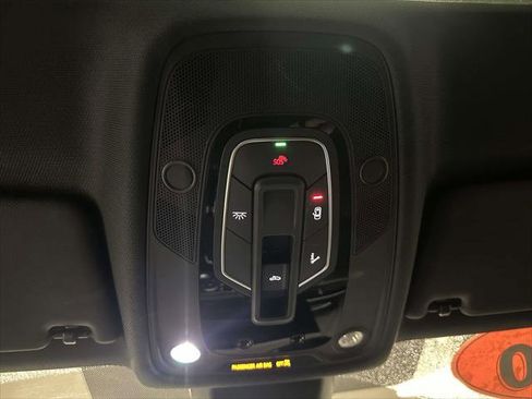 Used 2020 Audi A4 2.0T Premium image 31