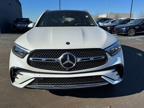 Used 2024 Mercedes-Benz GLC 300 4MATIC image 9