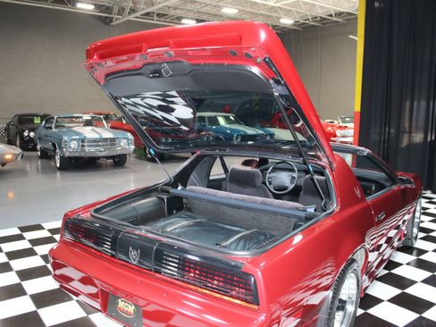 Used 1990 Pontiac Firebird Trans Am RWD image 51