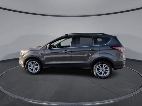 Used 2018 Ford Escape SE image 5
