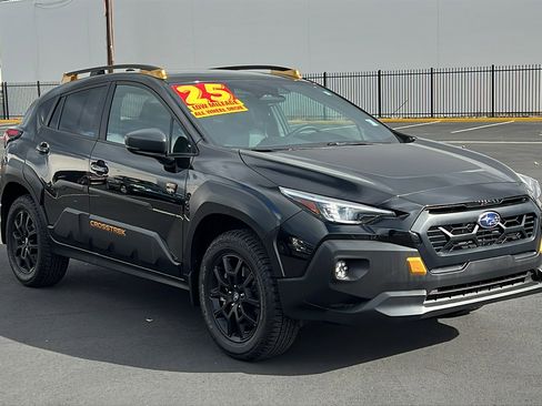 Used 2025 Subaru Crosstrek 2.5i Wilderness image 3