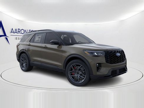 New 2026 Ford Explorer ST w/ Sun And Sound Package AWD/4WD image 8