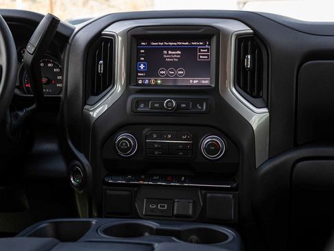 Used 2026 Chevrolet Silverado 1500 Custom w/ Turbomax Blackout Package AWD/4WD image 21