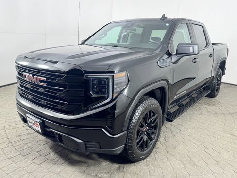 Used 2023 GMC Sierra 1500 Pro w/ Graphite Edition image 4