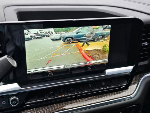 Used 2023 GMC Sierra 1500 Elevation image 32