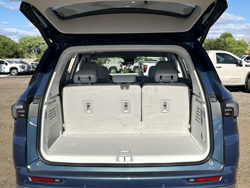 New 2026 Buick Enclave Avenir w/ Super Cruise Package FWD image 27