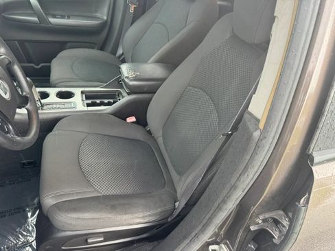 Used 2007 Saturn Outlook XE w/ Preferred Pkg FWD image 15
