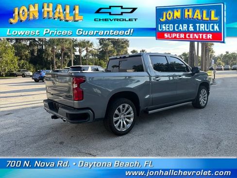 Used 2022 Chevrolet Silverado 1500 High Country w/ Technology Package AWD/4WD image 10