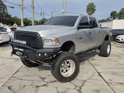 Used 2012 RAM 2500 ST w/ Chrome Appearance Group AWD/4WD image 3