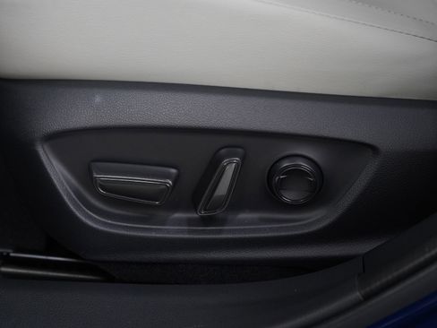 Used 2024 Toyota Prius LE image 27