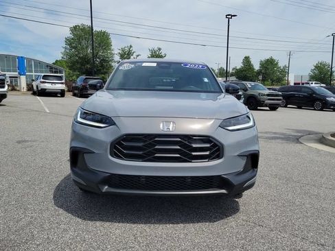 Certified 2025 Honda HR-V Sport image 2
