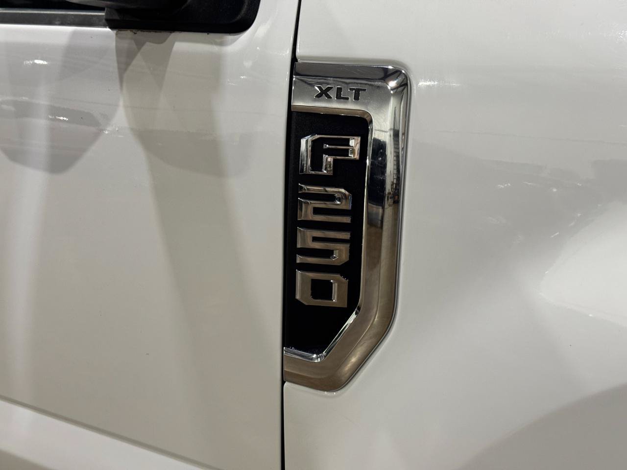 Used 2022 Ford F250 XLT w/ XLT Value Package AWD/4WD image 22