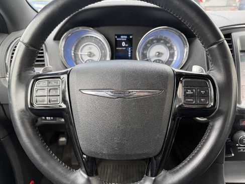 Used 2014 Chrysler 300 S AWD/4WD image 17