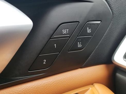 Used 2022 BMW X5 M50i w/ Executive Package AWD/4WD image 30