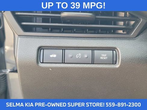 Used 2024 Nissan Altima 2.5 SV image 24