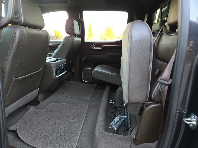 Used 2023 GMC Sierra 1500 Denali w/ Denali Reserve Package AWD/4WD image 33