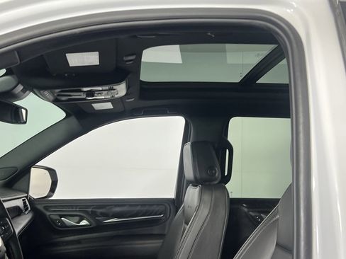 Used 2024 GMC Yukon Denali image 26