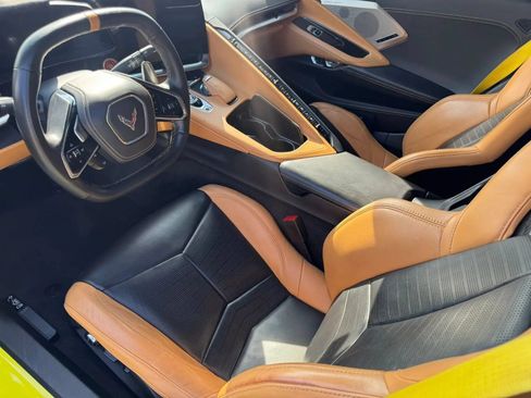 Used 2022 Chevrolet Corvette Stingray Premium Cpe w/ Z51 Performance Package RWD image 8