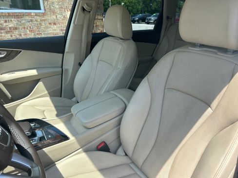 Used 2018 Audi Q7 3.0T Prestige AWD/4WD image 22