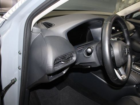 Used 2026 Honda HR-V EX-L image 11