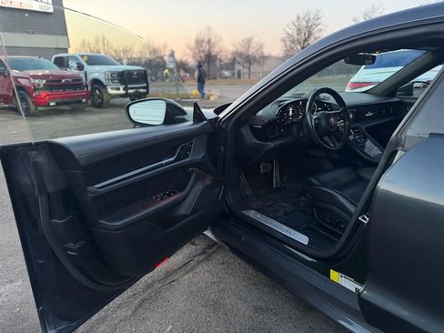 Used 2020 Porsche Taycan Turbo image 11