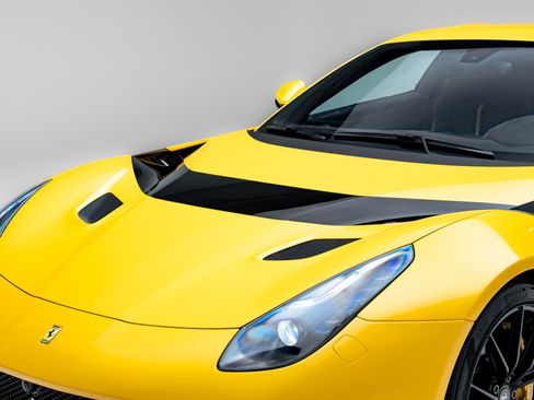 Used 2017 Ferrari F12tdf RWD image 15
